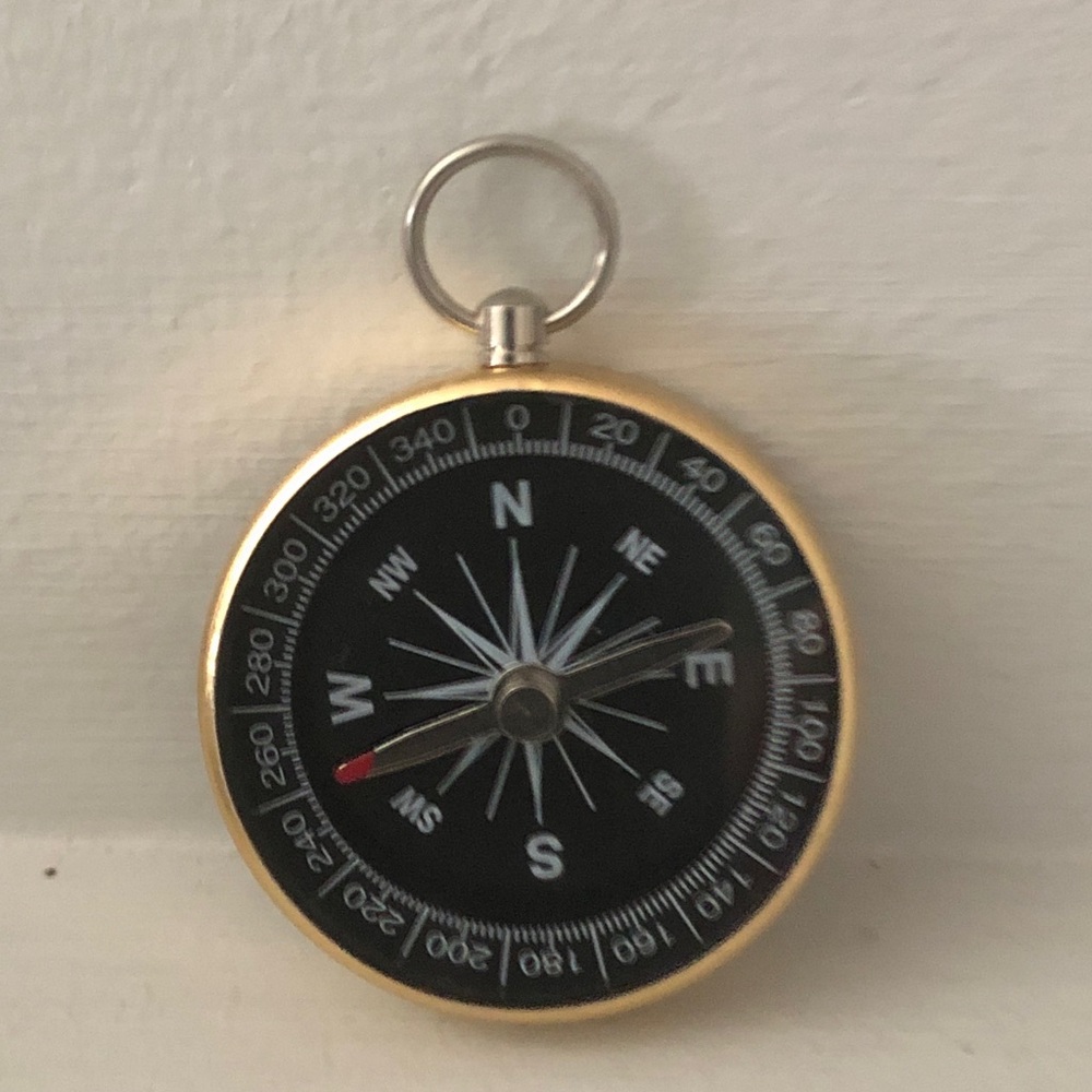 Classic Round Compass Pendant - Black & Gold - Picture 4 of 4